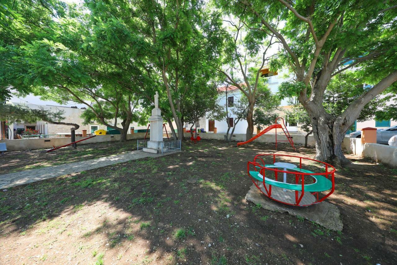 Apartmani Postimana Pašman Exterior foto