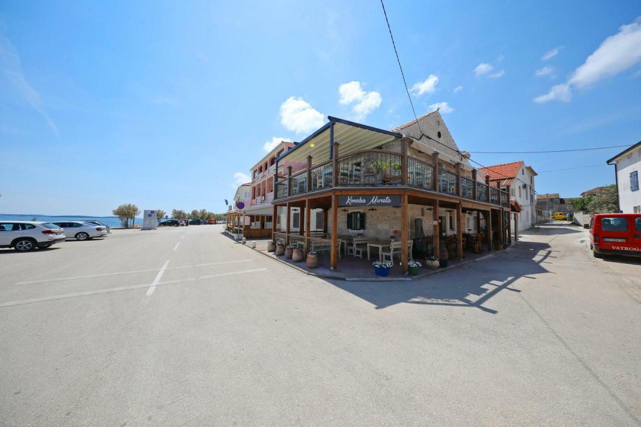 Apartmani Postimana Pašman Exterior foto