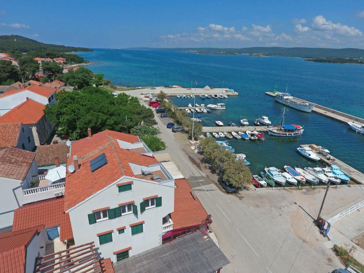 Apartmani Postimana Pašman Exterior foto