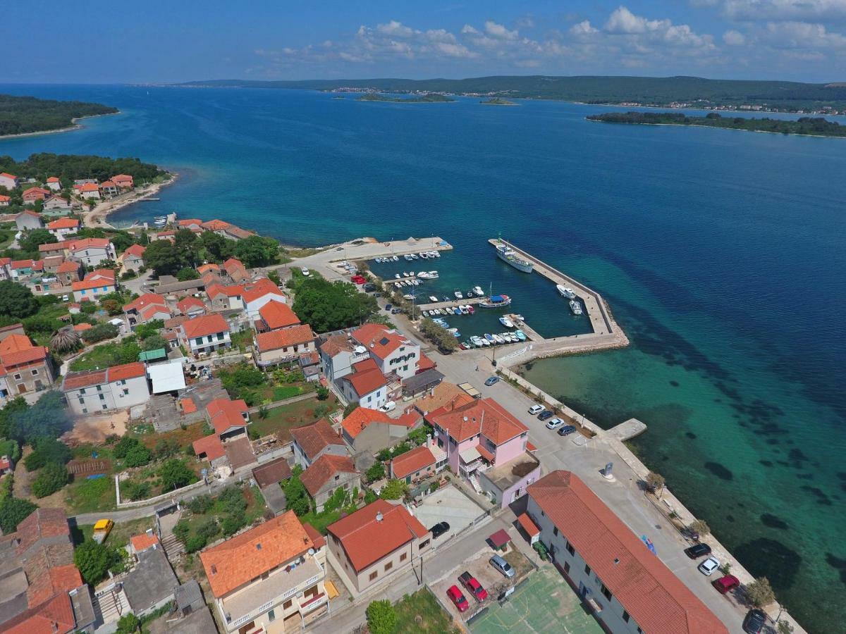 Apartmani Postimana Pašman Exterior foto